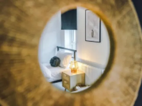 Modern & Chic Four Bedroom Home Hotels in Eccles