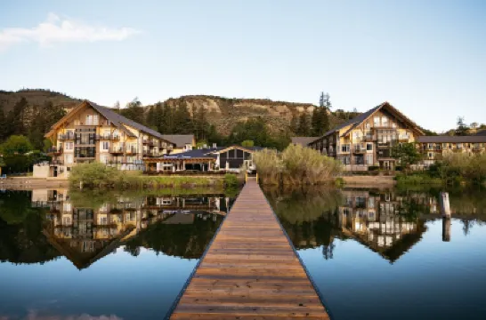 Summerland Waterfront Resort & Spa Hôtels à : 