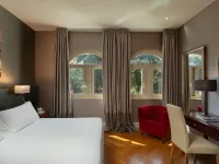 Hotel Principe Torlonia Hotel berhampiran Stesen Metro Jonio