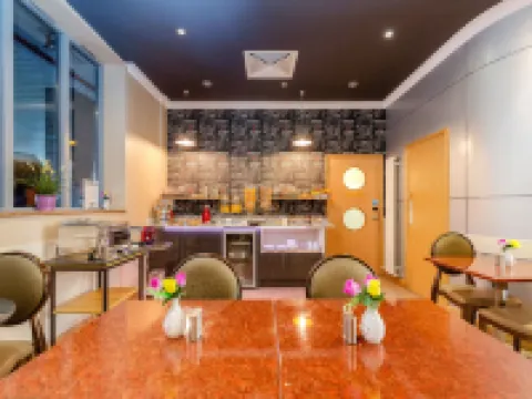 ユーロトラベラー ホテル - プレミア ハロー ハーロウのホテル