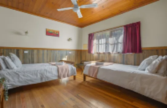 StayAU 松樹小屋湖畔避風港