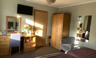 St Davids Cross Hotel