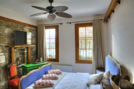 Ibri Hotel Отели рядом с достопримечательностью «Храм Адриана»