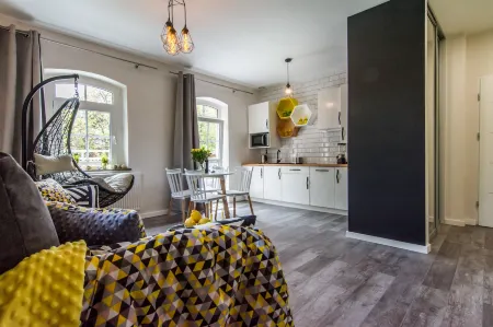 Apartamenty Hotelove Stara Kuźnia Отели рядом с достопримечательностью «Private Museum of Technology and Structures with Lego Blocks»