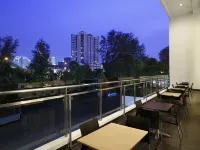 โรงแรมอมาริส ดร. ซูซิโล โกรโกล โรงแรมใกล้สถานีดูรี