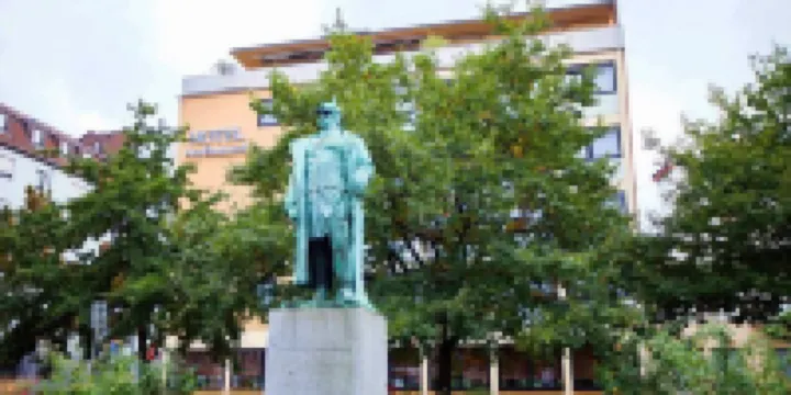 โรงแรมอัมบิสมาร์ค