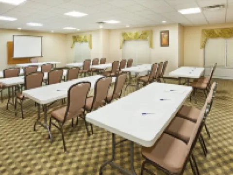 Holiday Inn Express & Suites LONDON by IHG Hotels in Laurel County