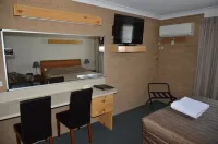 Alexander Motor Inn