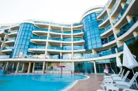 Aparthotel Marina Holiday Club - All Inclusive & Free Parking - Pools