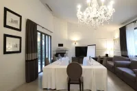 Le Vallon de Valrugues & Spa Hotels in Saint-Rémy-de-Provence