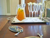 Saint James on Venice Hotels in Berea