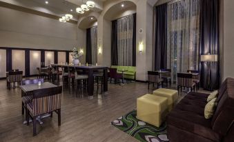 Hampton Inn & Suites Palm Desert