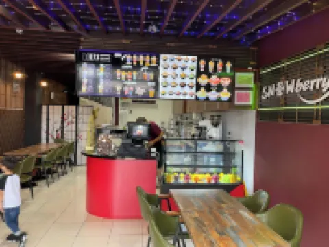 グランド プラザ ホテル タムニンのホテル