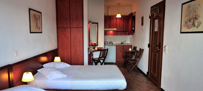 Eye Q Resort Hotels in Skiathos
