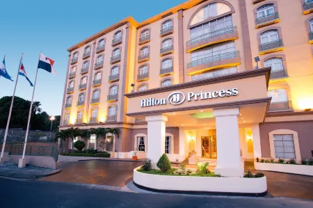 Hilton Princess Managua Отели рядом с Аэропорт Аугусто Сандино