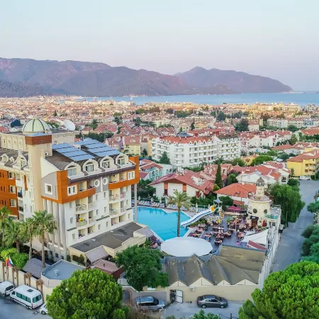 Grand Cettia Hotel