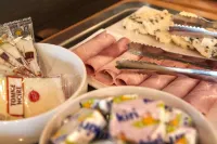 Brit Hotel Confort Montauban - breakfast
