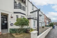 Rasa Sayang House Self-Check in Facility Hotels near South Park