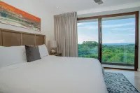 Aromo Townhouse with private pool Reserva Conchal Hotels near Camping Don Julian