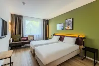 คัมปานิเล วาร์ซาวา โพลนอค