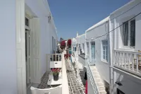 Karboni Hotel Hotels in Klouvas