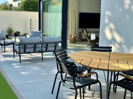 Homely Basel Airport Отели рядом с достопримечательностью «Lambda Escape»