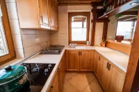 Country House Mirt