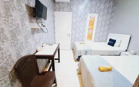 Roemah Tanjung Heritage Home