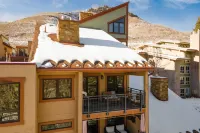 Cloud 9 by AvantStay Located at the Base of Vail Ski Resort w Community Pool Hot Tub