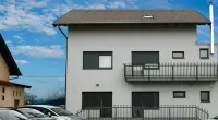 Filipovic Rent a Car & Apartments Hotels in Селниця-Щитар'євська