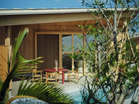 Yawn Yard Kouri Island