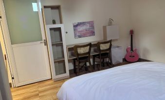 Holly Apartment near Truc Bach Lake