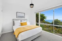 Clifftop Luxury with Spectacular Ocean Views
