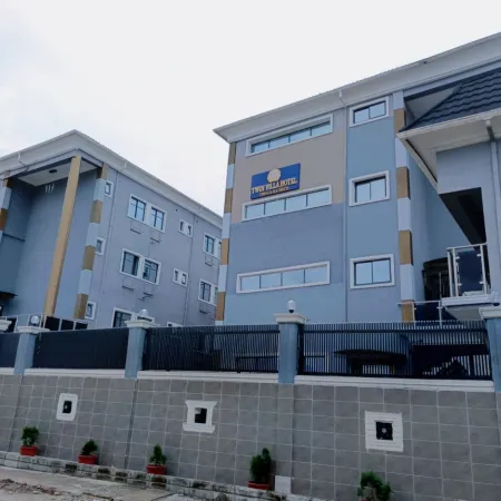 Twin Villa Hotel