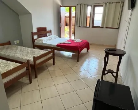 Suite Pousada Paraío （該名稱為特定地名無需翻譯） 瓜拉帕裏酒店