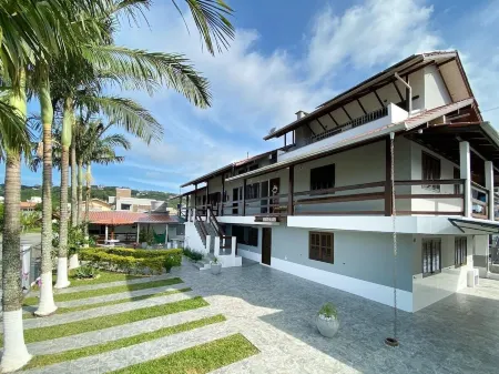 Residencial Verdes Mares Отели рядом с достопримечательностью «Lagoa Beach»