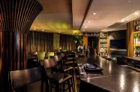 Bourbon Curitiba Convention Hotel - Bares