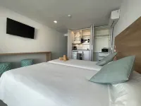 Birdie Apartment Kikere Studios