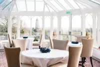 Cricklade House Hotel, Sure Hotel Collection by Best Western - WiFi