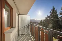 Appartamento Fraiteve Ski In Ski Out 300m - Happy Rentals Hotels near Via Lattea
