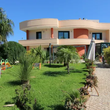 B & B Paradise