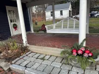 The Inn Crowd Bed and Breakfast Hotels in Holden