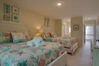 Spacious Condo in the Heart of Hilton Head