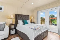 Cabin #3 Zen At The Palms Private HOT TUB Hotel a Sugarmill Woods