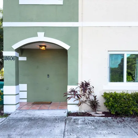 Good Vibes Sanctuary Central Location South Miami