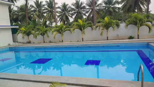 ยูอาร์ซี รีสอร์ท