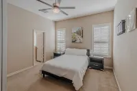 The Castle by the Lake with Pool, Balcony & Garage Parking, Great Location!!