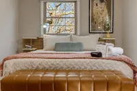 Charming Home in West Asheville - Hot tub/Deck/Firepit/Fenced Yard