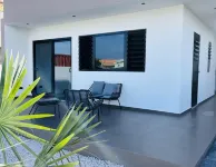 Bon Dia Studio Seaview with Jacuzzi