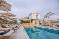 June Hotel Alacati (+15 Adult Hotel) - Pools